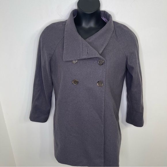 J.Crew Double-Breasted Wool Coat in Size 8 - Picture 3 of 9